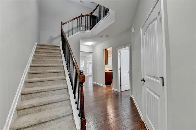 $2,550 | 7325 Heritage Oak Court, Alpharetta, GA 30004