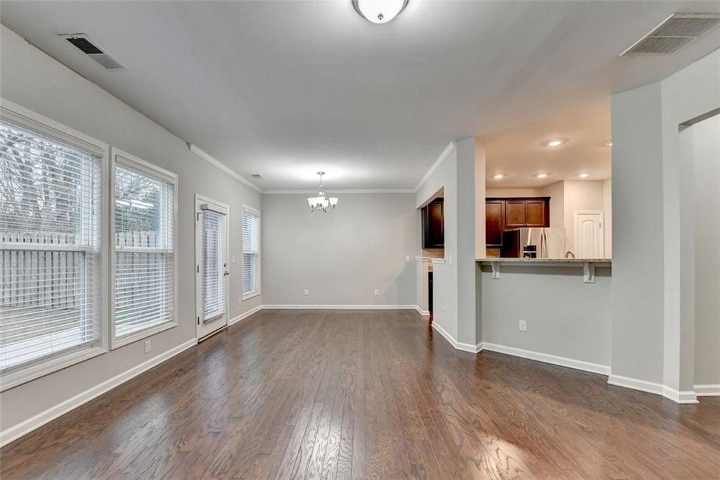 7325 Heritage Oak Court Alpharetta, GA 30004 - Photo 10 of 50