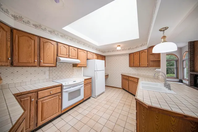 $372,000 | 6655 Allen Road, Tecumseh, MI 49286