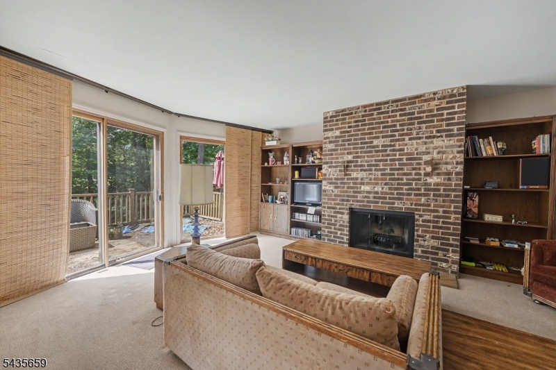 68 Yellow Brick Road Wayne, NJ 07470 - Photo 8 of 27