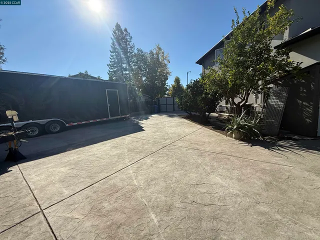 $2,250,000 | 3318 Ellesmere Court, Walnut Creek, CA 94598