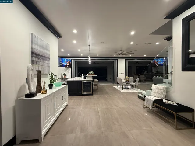 $2,250,000 | 3318 Ellesmere Court, Walnut Creek, CA 94598