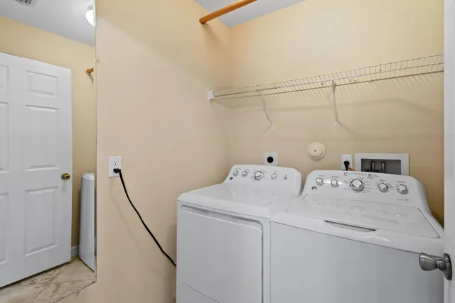 $670,000 | 4576 Thornwood Circle, Palm Beach Gardens, FL 33418