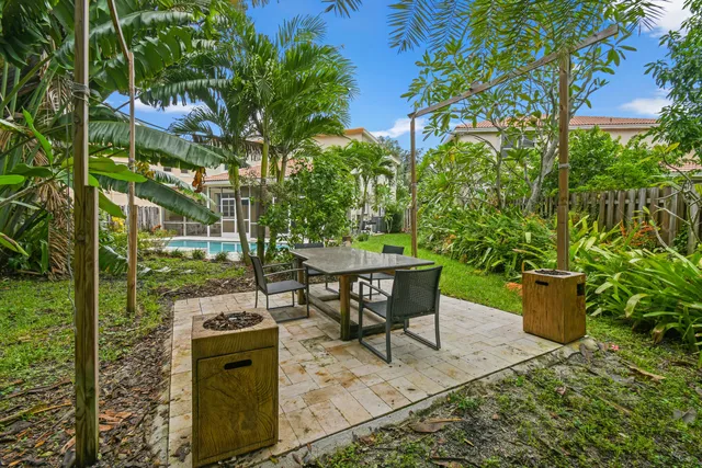 $670,000 | 4576 Thornwood Circle, Palm Beach Gardens, FL 33418