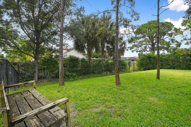 $670,000 | 4576 Thornwood Circle, Palm Beach Gardens, FL 33418