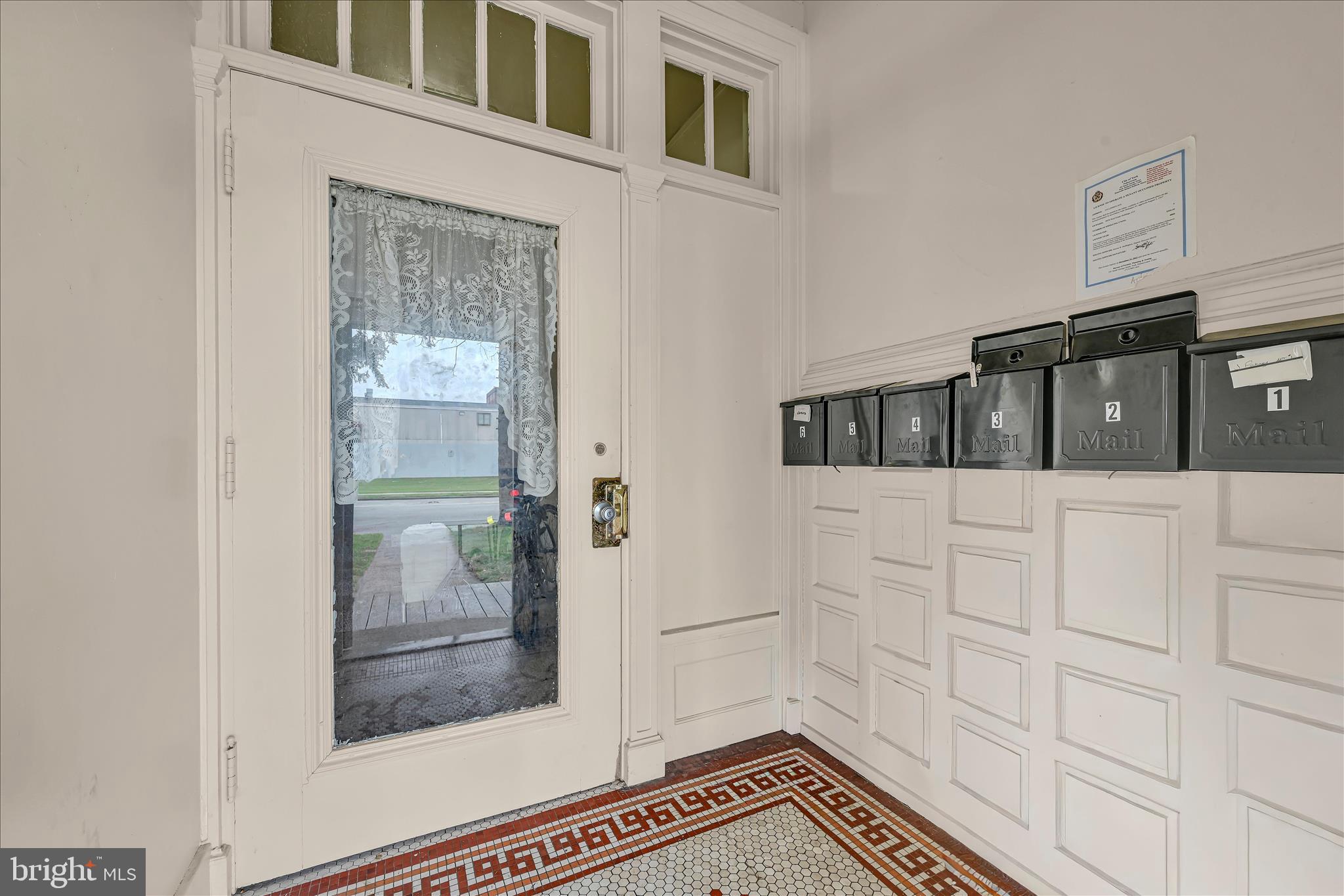 539 Linden Avenue York, PA 17404 - Photo 17 of 51 Apartment 1 - Foyer