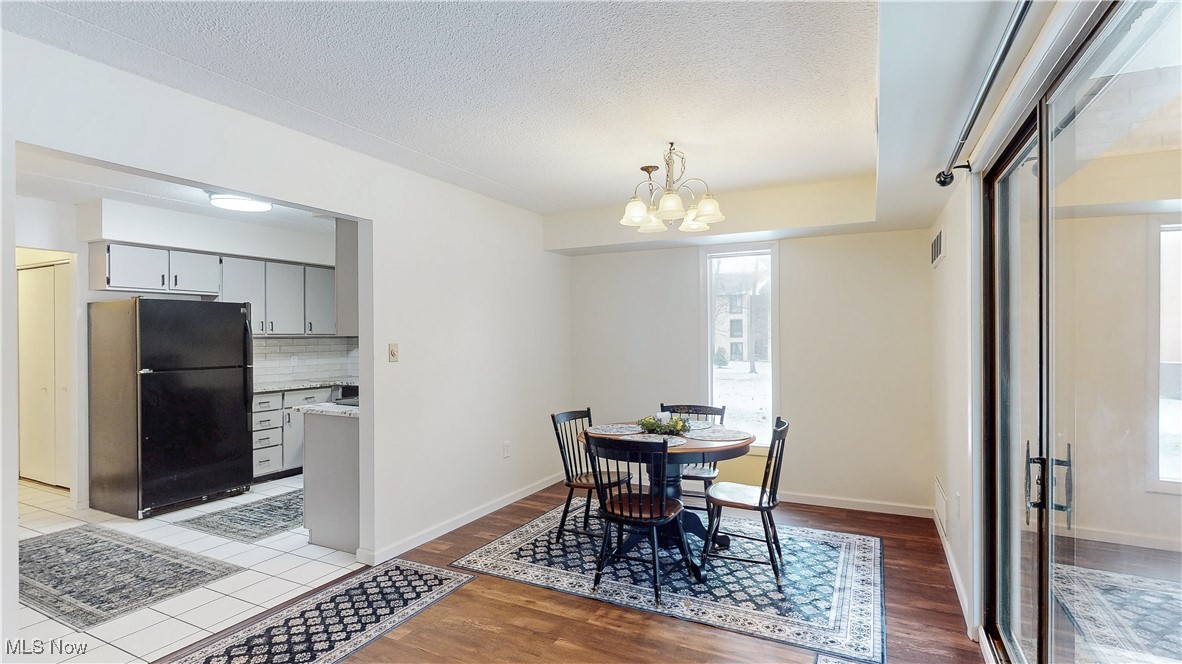 935 Canyon View Road, Unit 101 Northfield, OH 44067 - Photo 5 of 29 Gallery Image 5