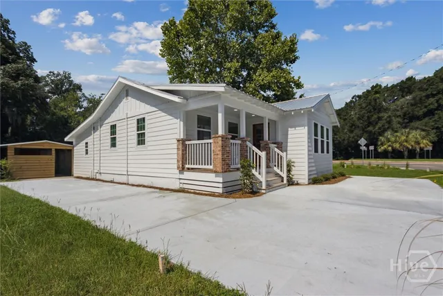 $2,350 | 2603 Livingston Avenue, Savannah, GA 31406