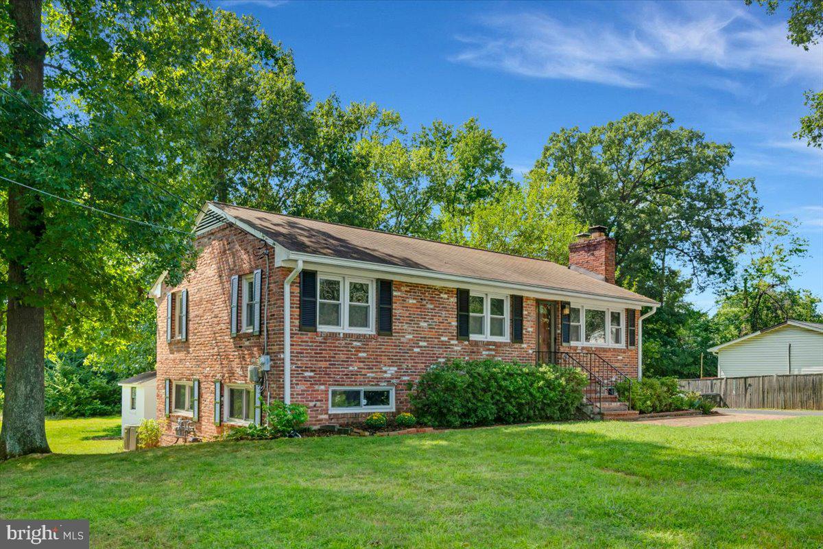8417 Leland Road Manassas, VA 20111 - Photo 3 of 43 Gallery Image 3
