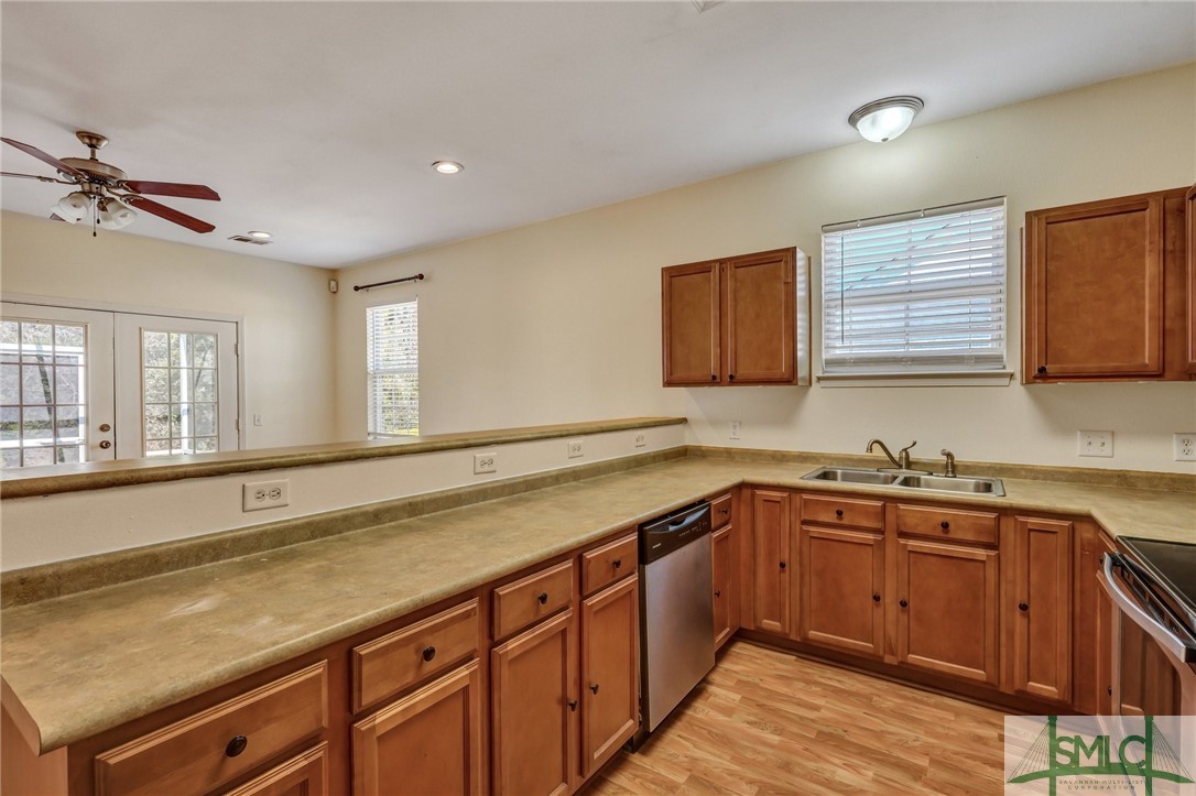 404 Gov Treutlen Circle Pooler, GA 31322 - Photo 12 of 43 Gallery Image 12
