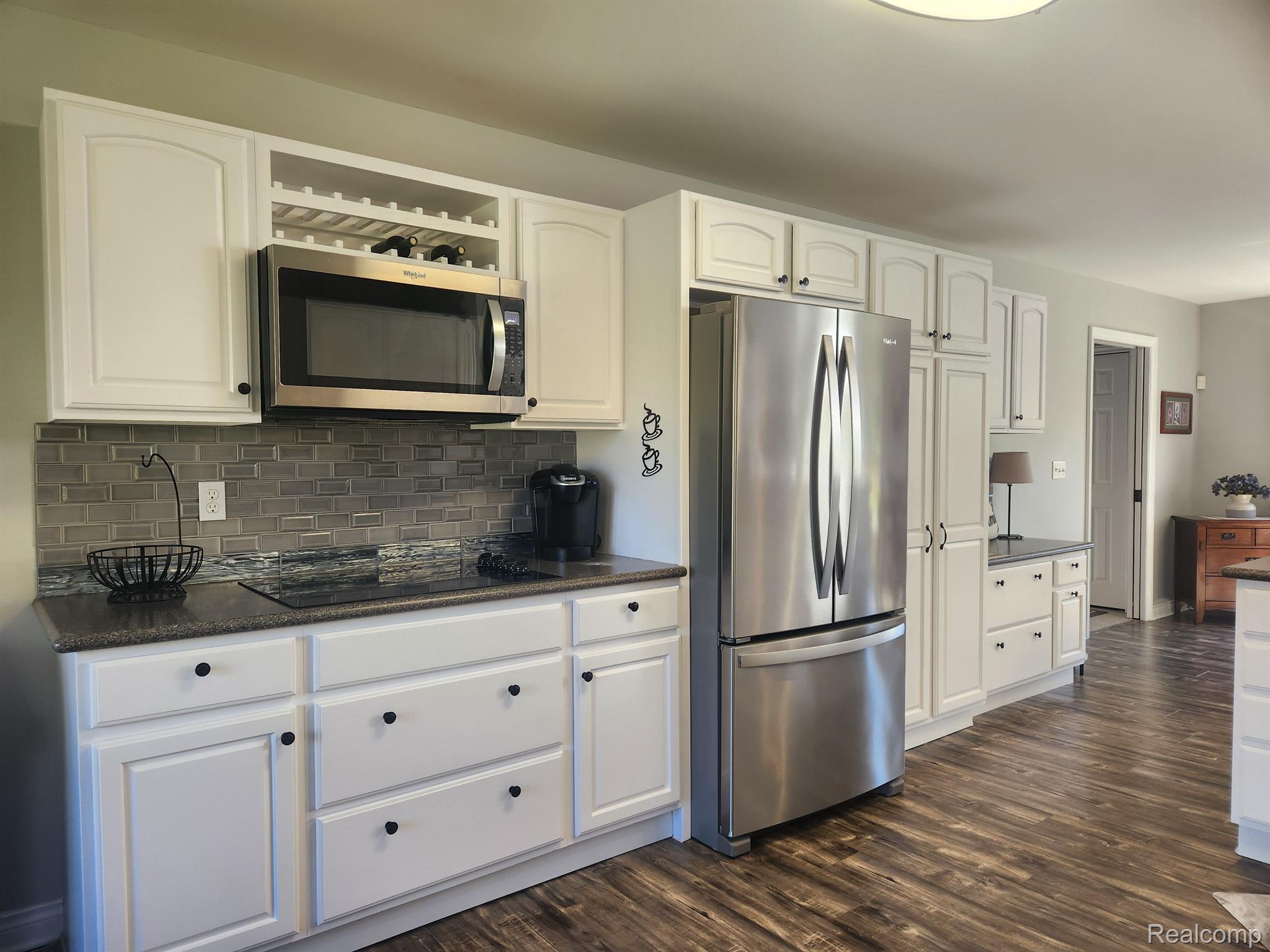 1900 East Marr Road Howell, MI 48855 - Photo 18 of 48 Great backsplash