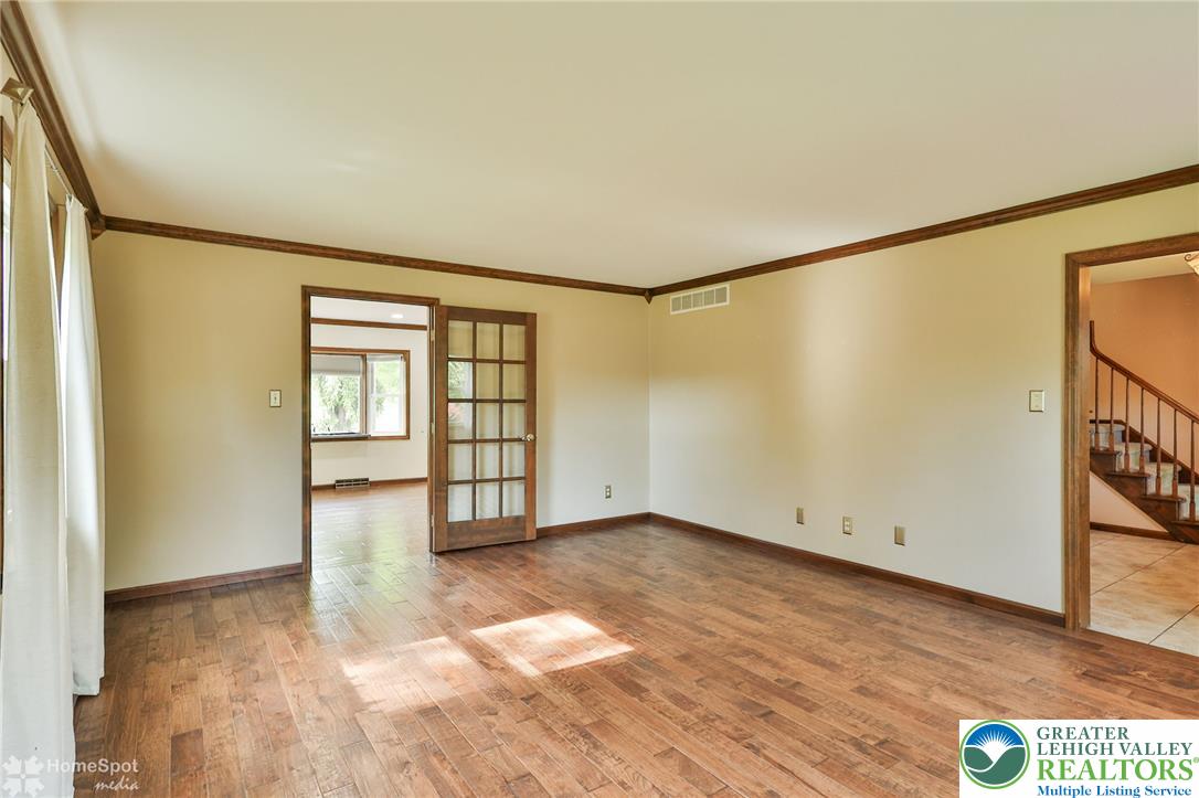 4074 Old Sentry Road Allentown, PA 18104 - Photo 8 of 76