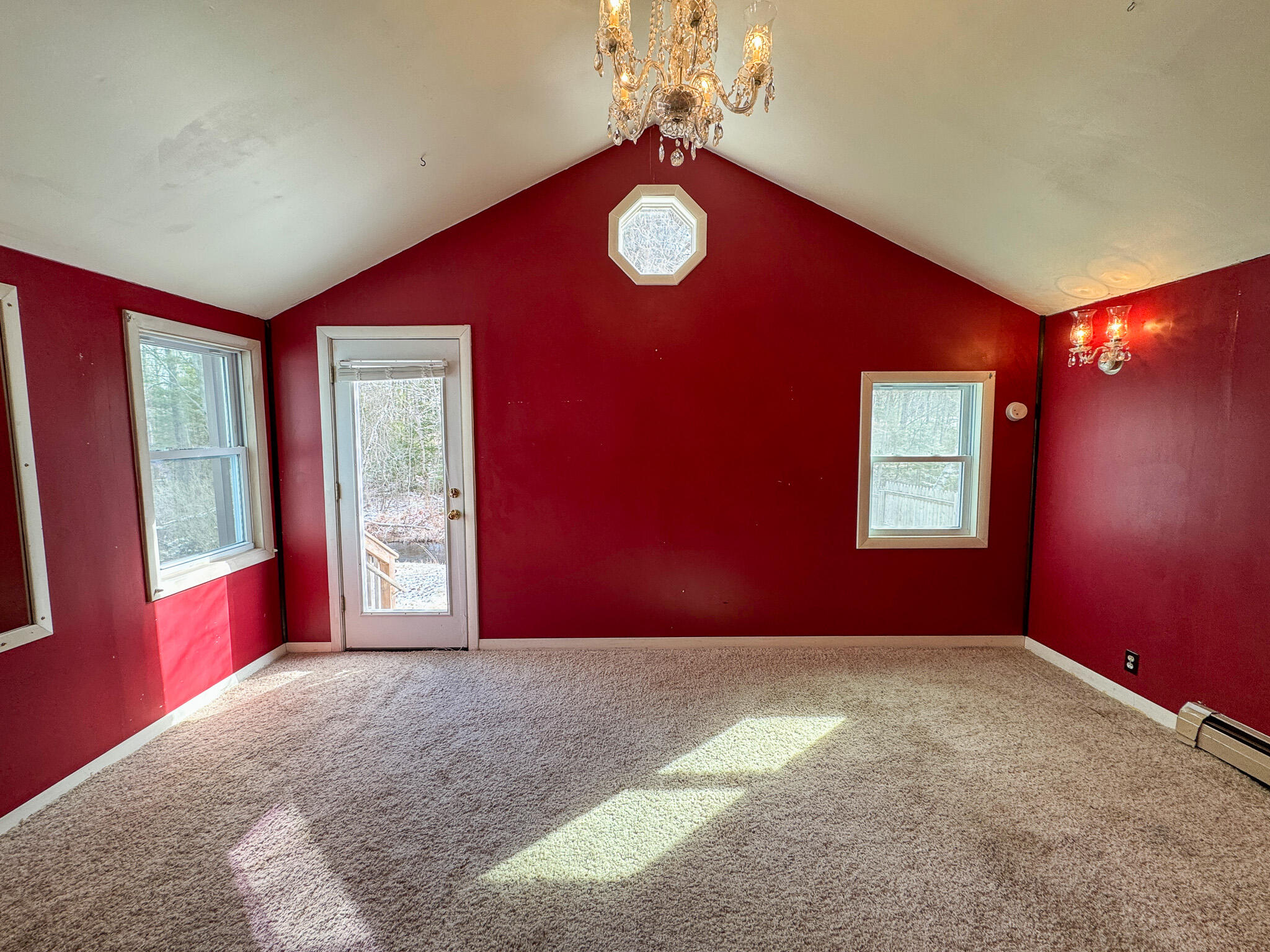 255 Bates Street Millinocket, ME 04462 - Photo 22 of 29 18