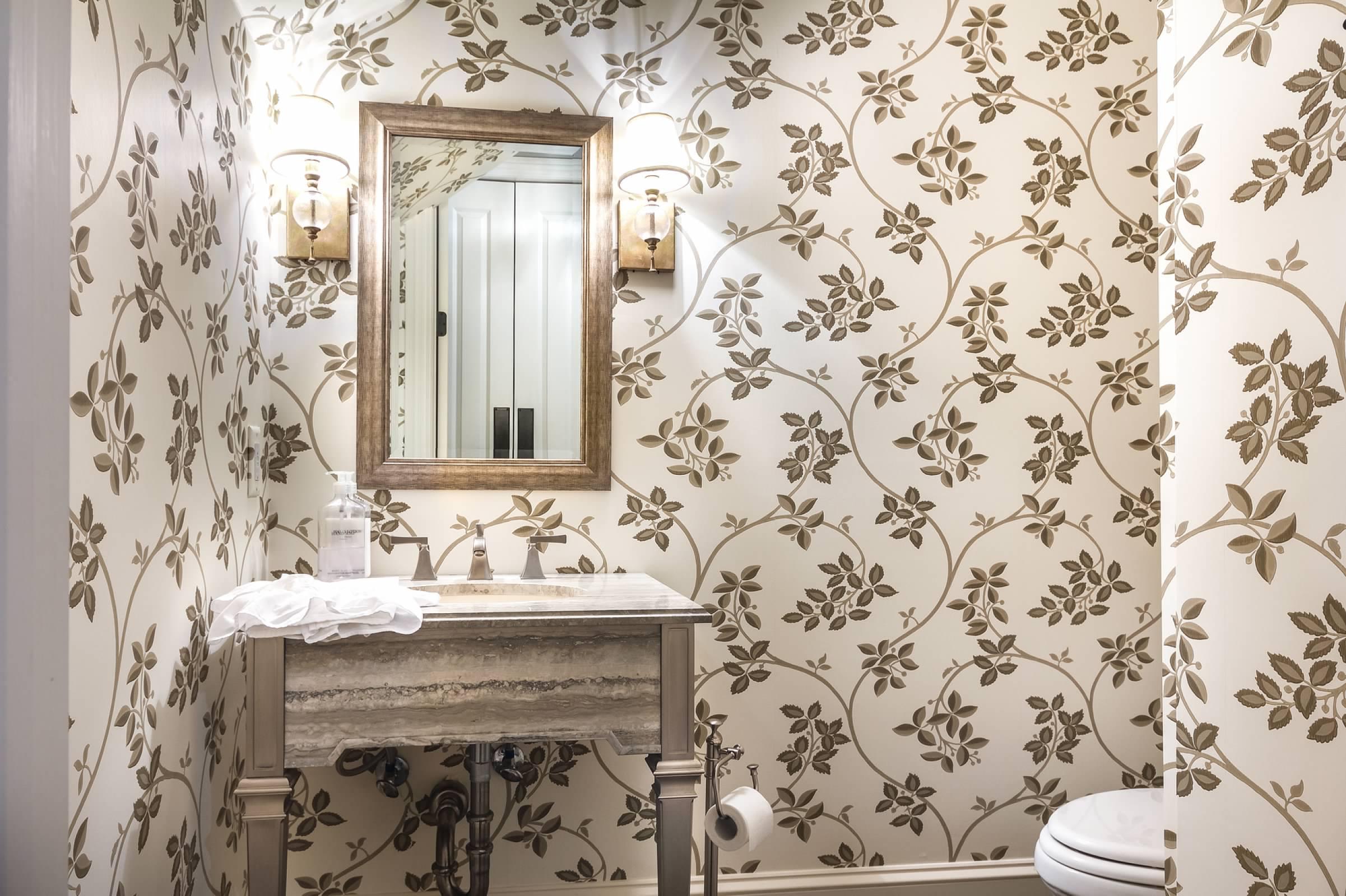 554 Whitehall Road, Unit 126 Chattanooga, TN 37405 - Photo 22 of 60 Powder room (main level)