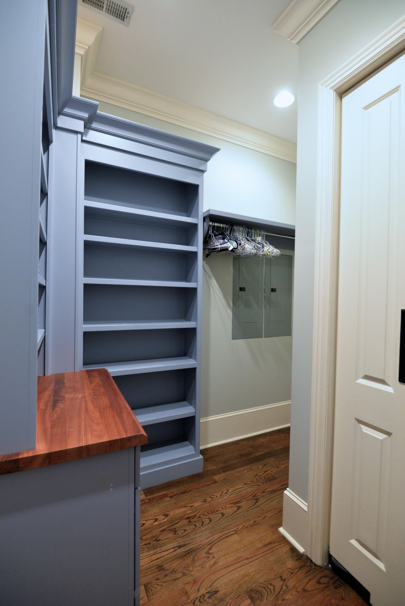 554 Whitehall Road, Unit 126 Chattanooga, TN 37405 - Photo 24 of 60 Laundry room view 2