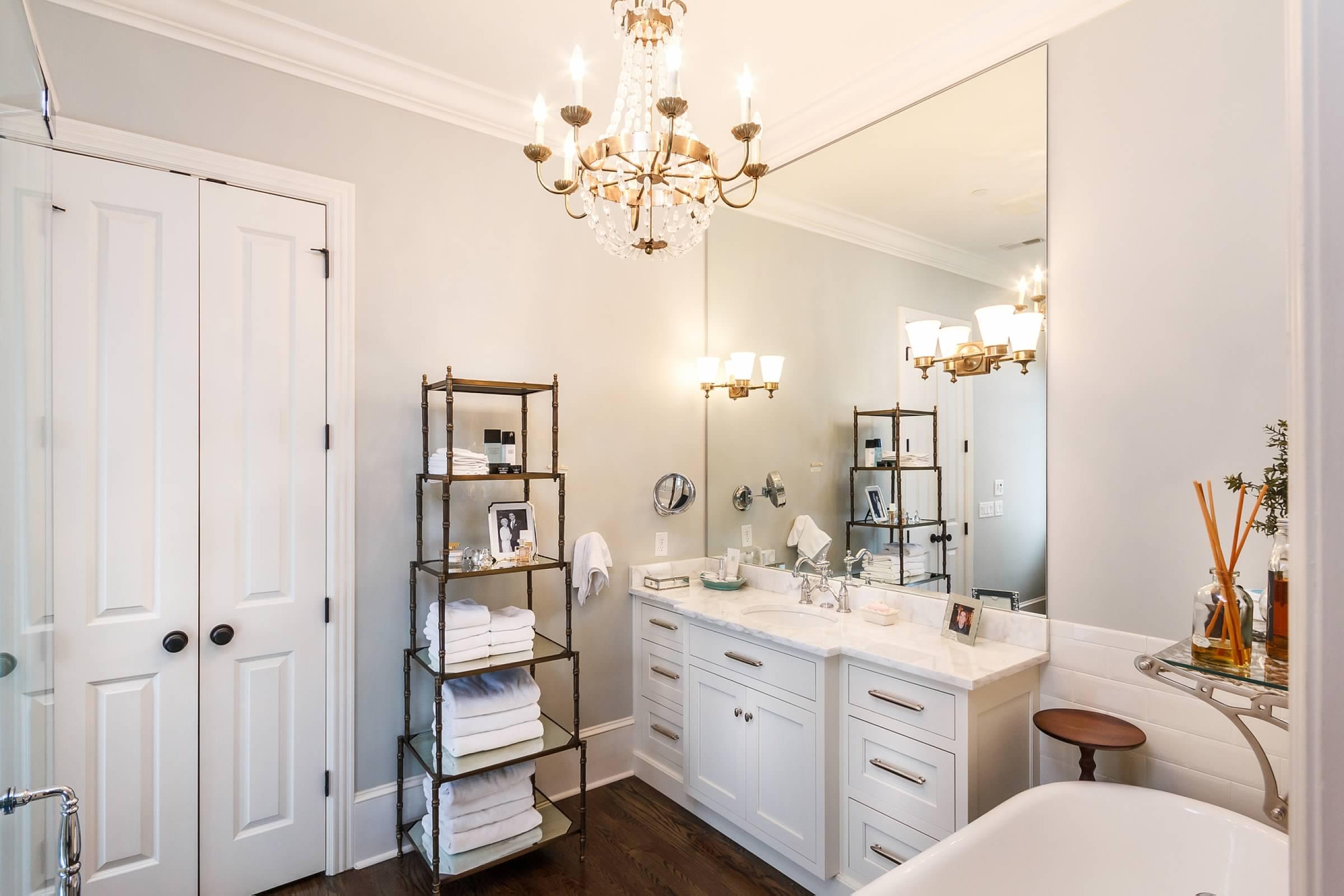 554 Whitehall Road, Unit 126 Chattanooga, TN 37405 - Photo 27 of 60 Her master bath