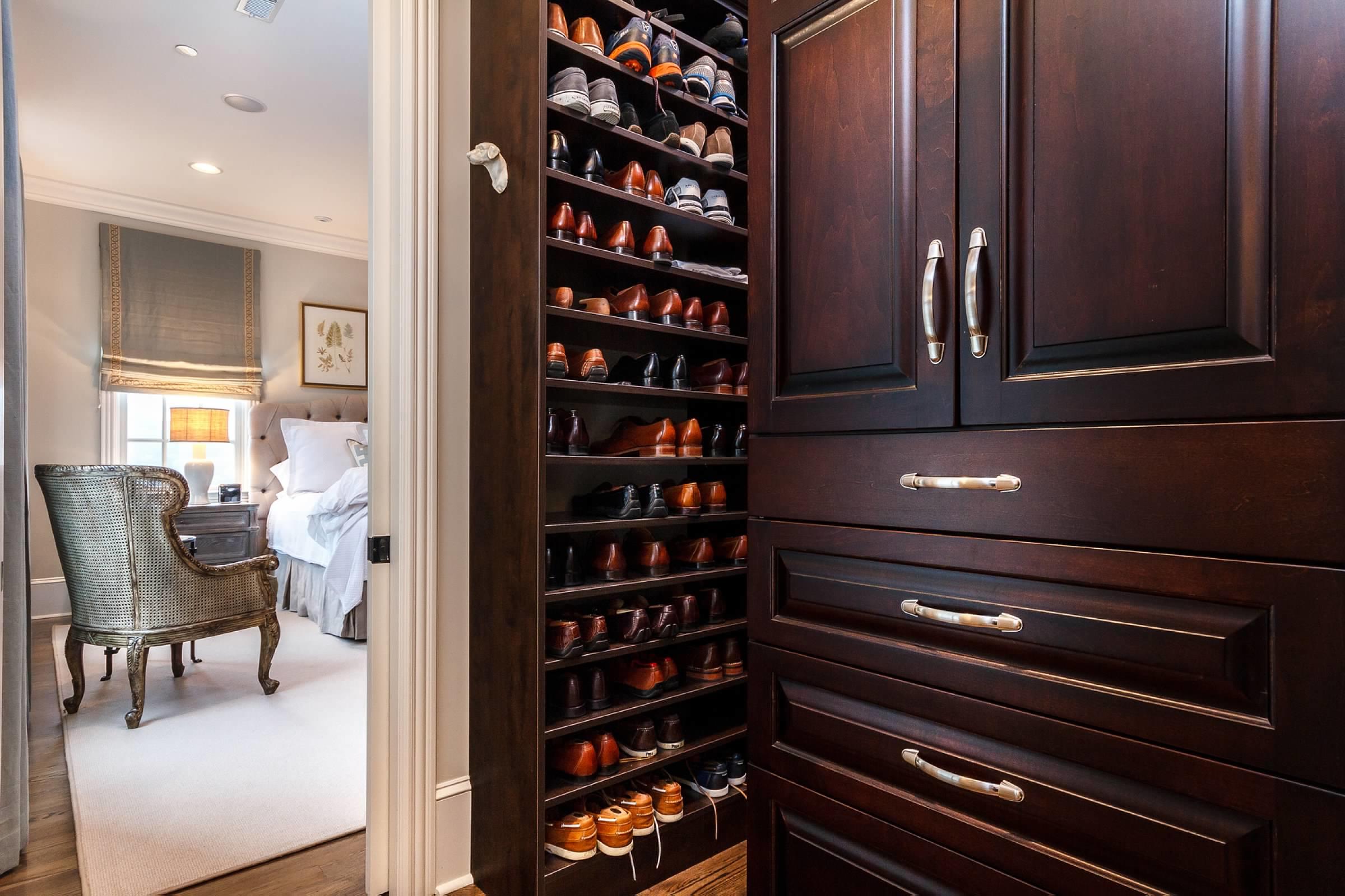 554 Whitehall Road, Unit 126 Chattanooga, TN 37405 - Photo 30 of 60 His master closet