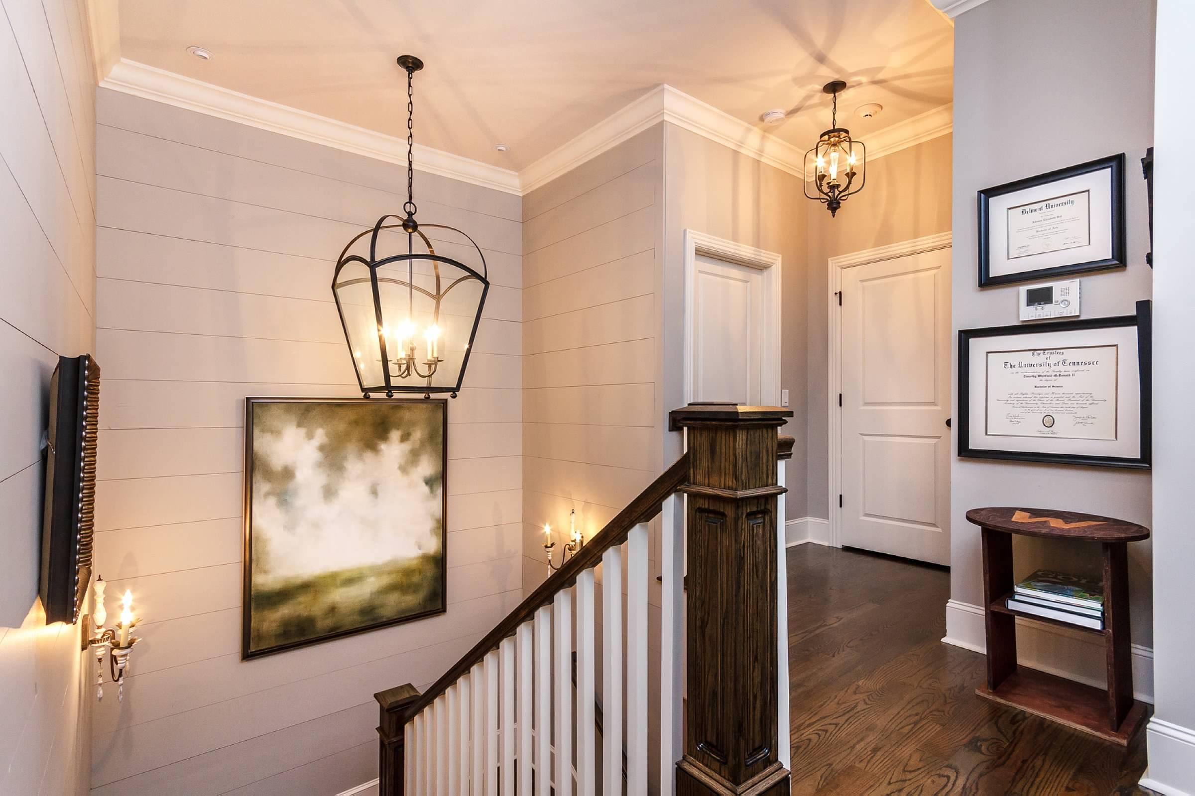 554 Whitehall Road, Unit 126 Chattanooga, TN 37405 - Photo 34 of 60 Staircase