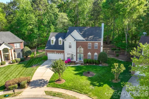 $700,000 | 936 Timber Knoll Drive, Matthews, NC 28105
