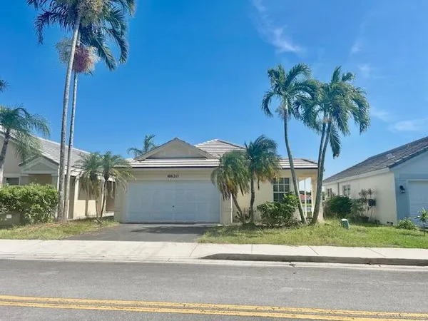 $386,000 | 8820 Lake Park Circle North, Davie, FL 33328