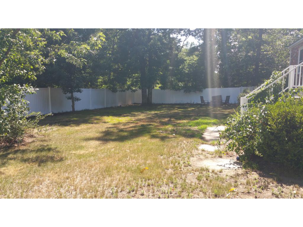 28 English Range Road Derry, NH 03038 - Photo 23 of 26