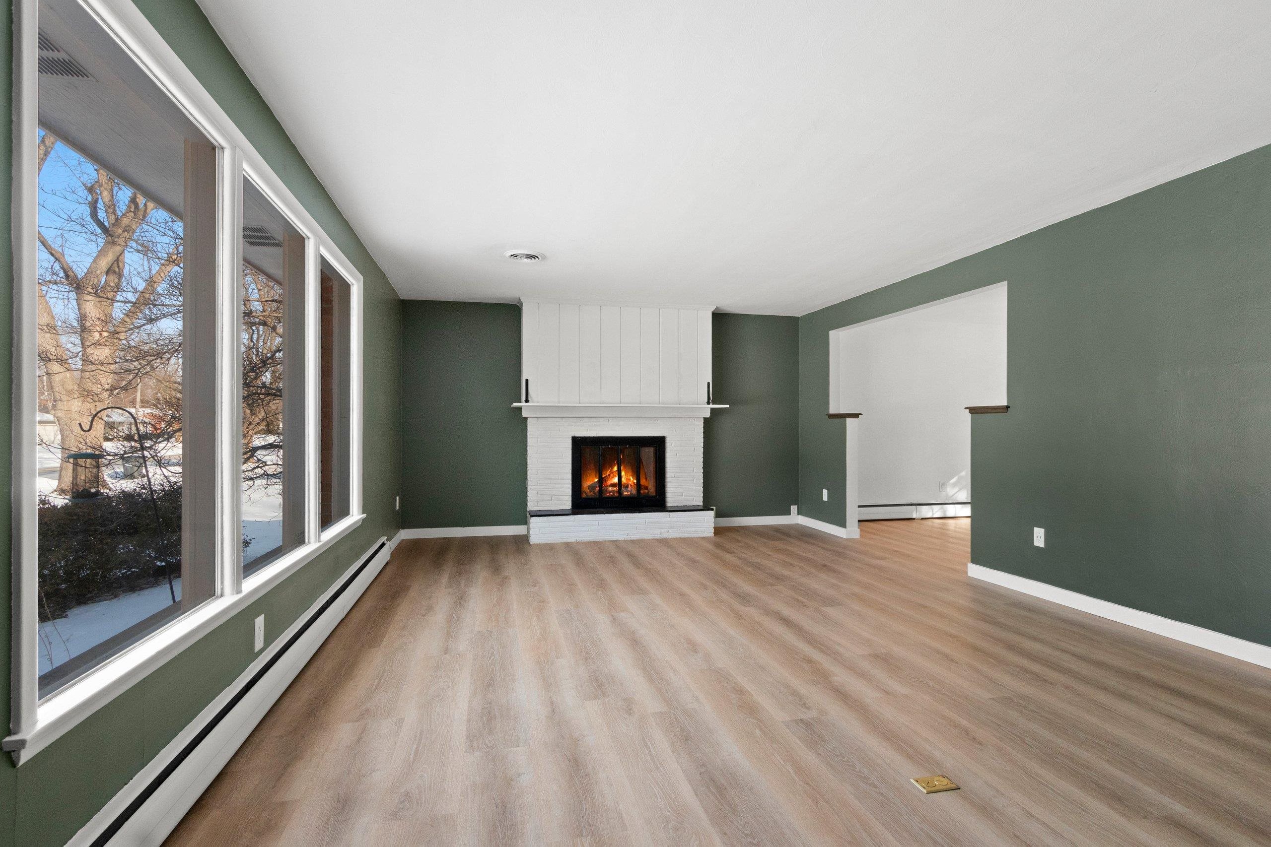 3263 South Clay Street Green Bay, WI 54301 - Photo 12 of 44