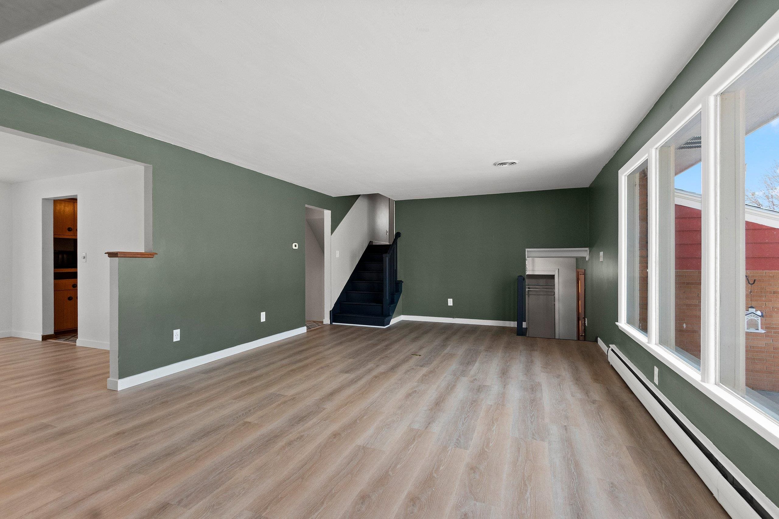 3263 South Clay Street Green Bay, WI 54301 - Photo 13 of 44