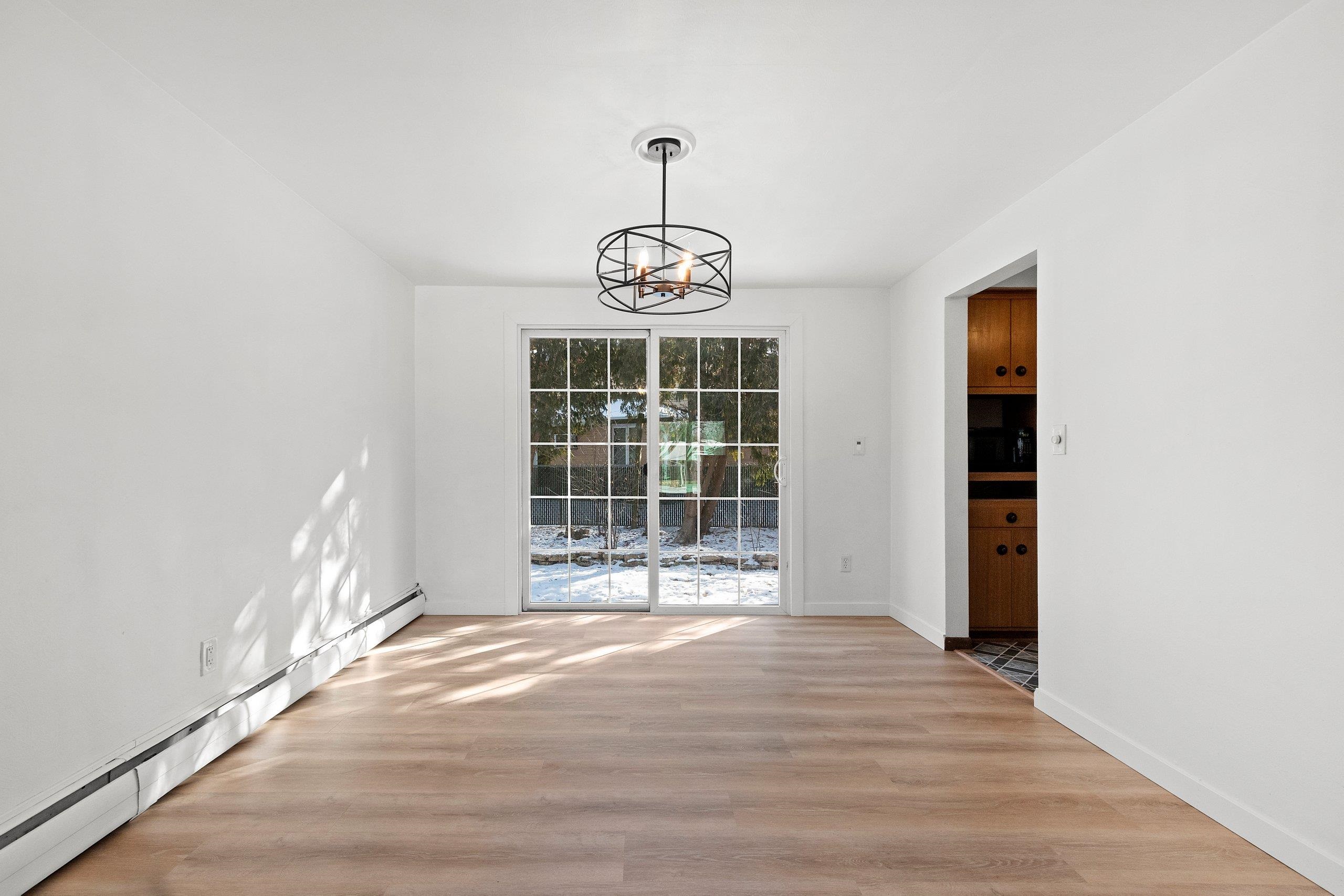 3263 South Clay Street Green Bay, WI 54301 - Photo 15 of 44