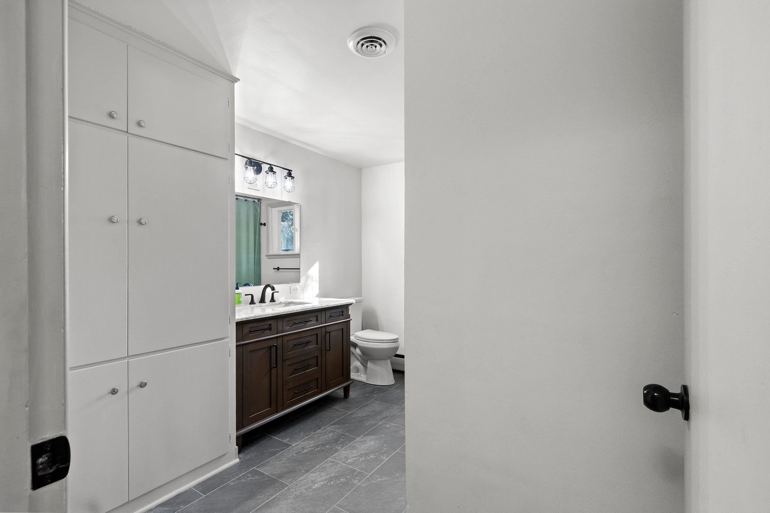 3263 South Clay Street Green Bay, WI 54301 - Photo 21 of 44