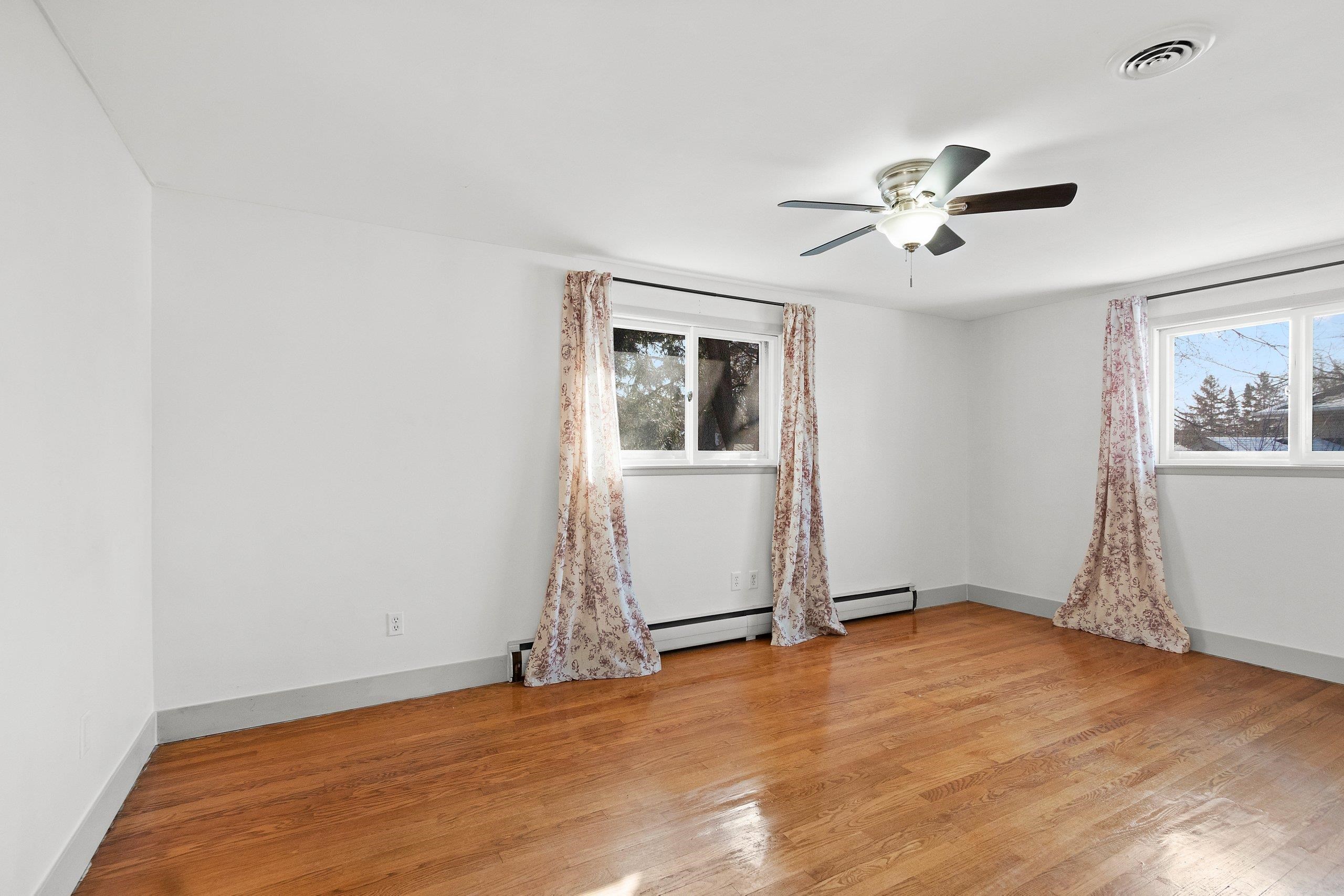 3263 South Clay Street Green Bay, WI 54301 - Photo 24 of 44