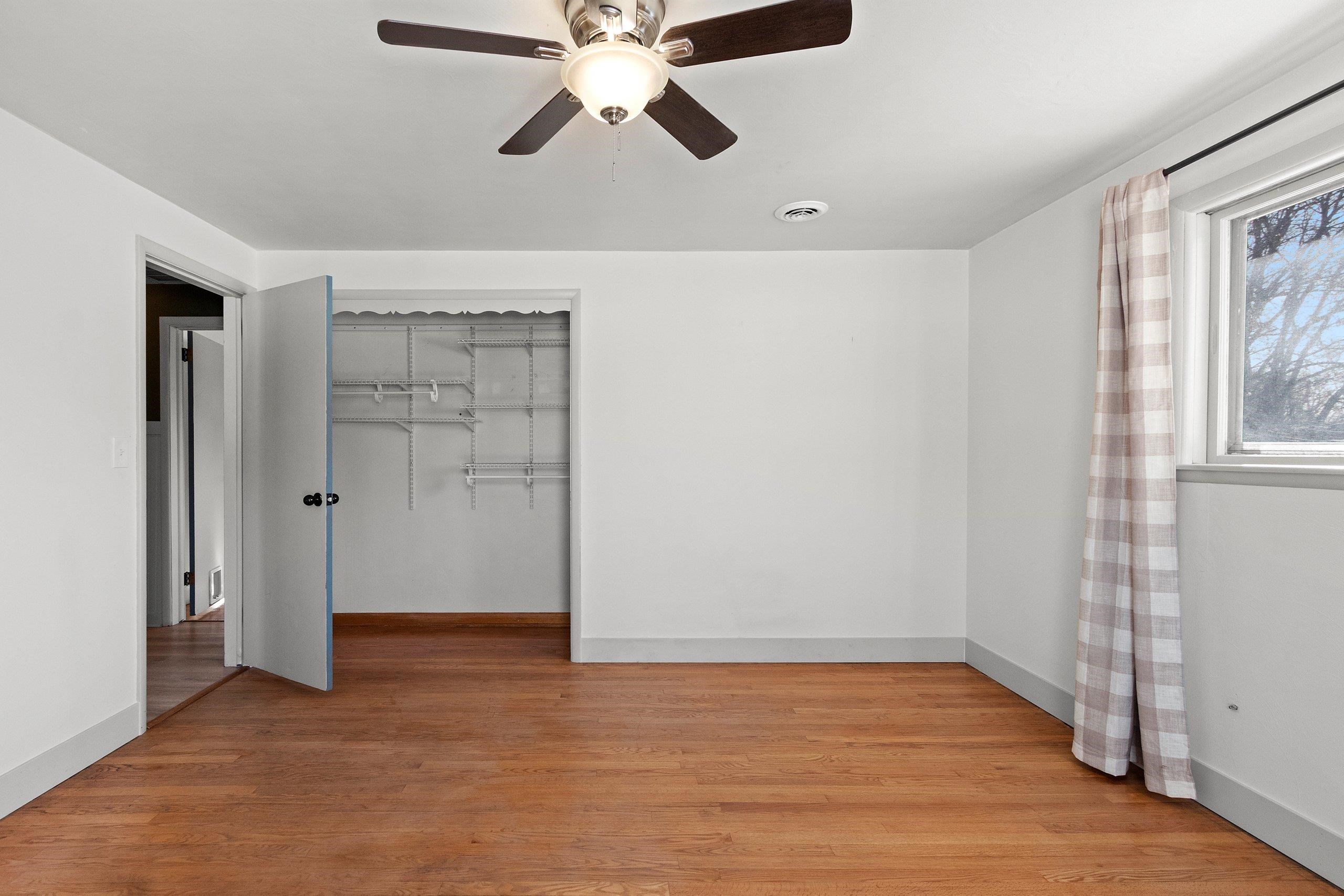 3263 South Clay Street Green Bay, WI 54301 - Photo 27 of 44