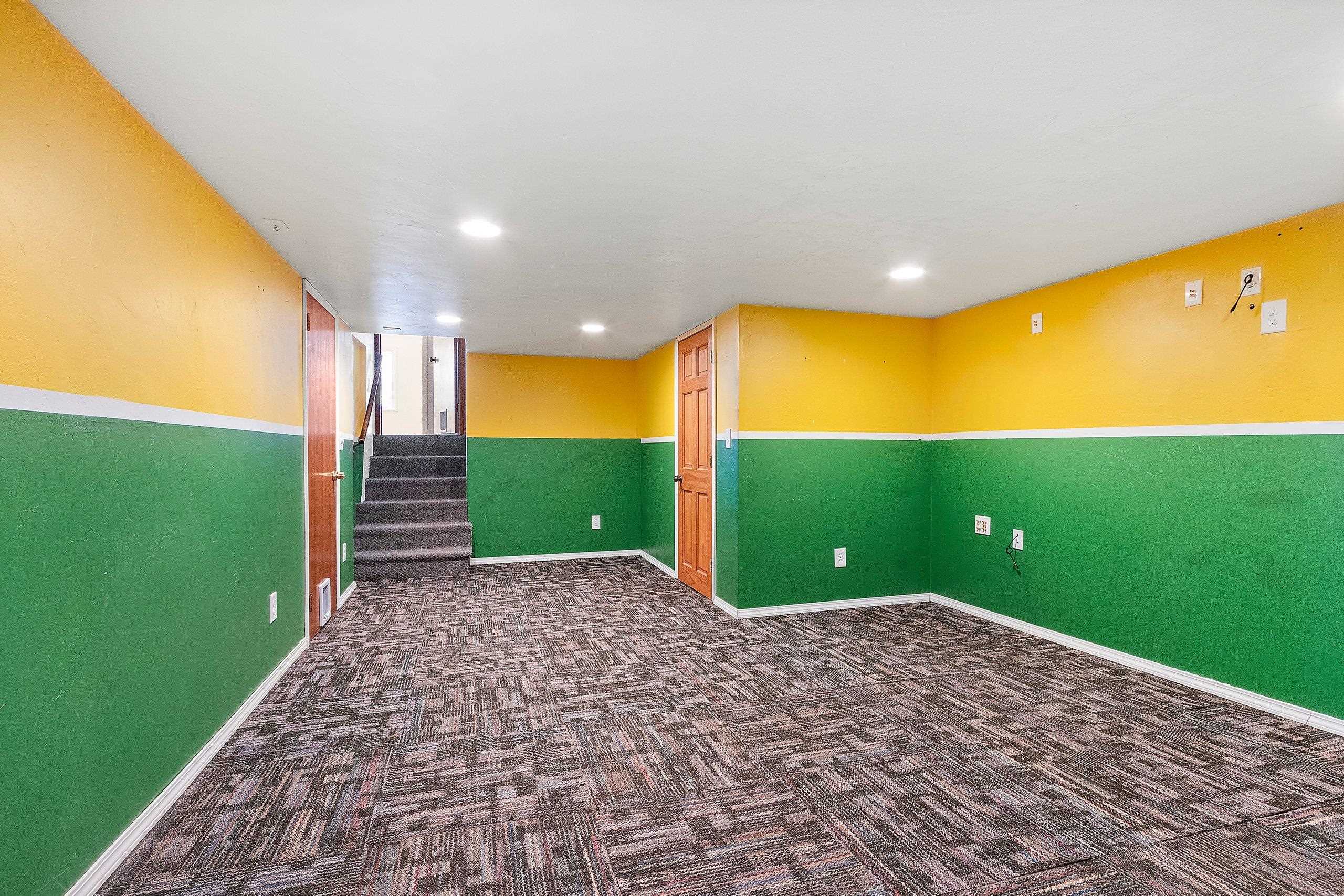 3263 South Clay Street Green Bay, WI 54301 - Photo 36 of 44