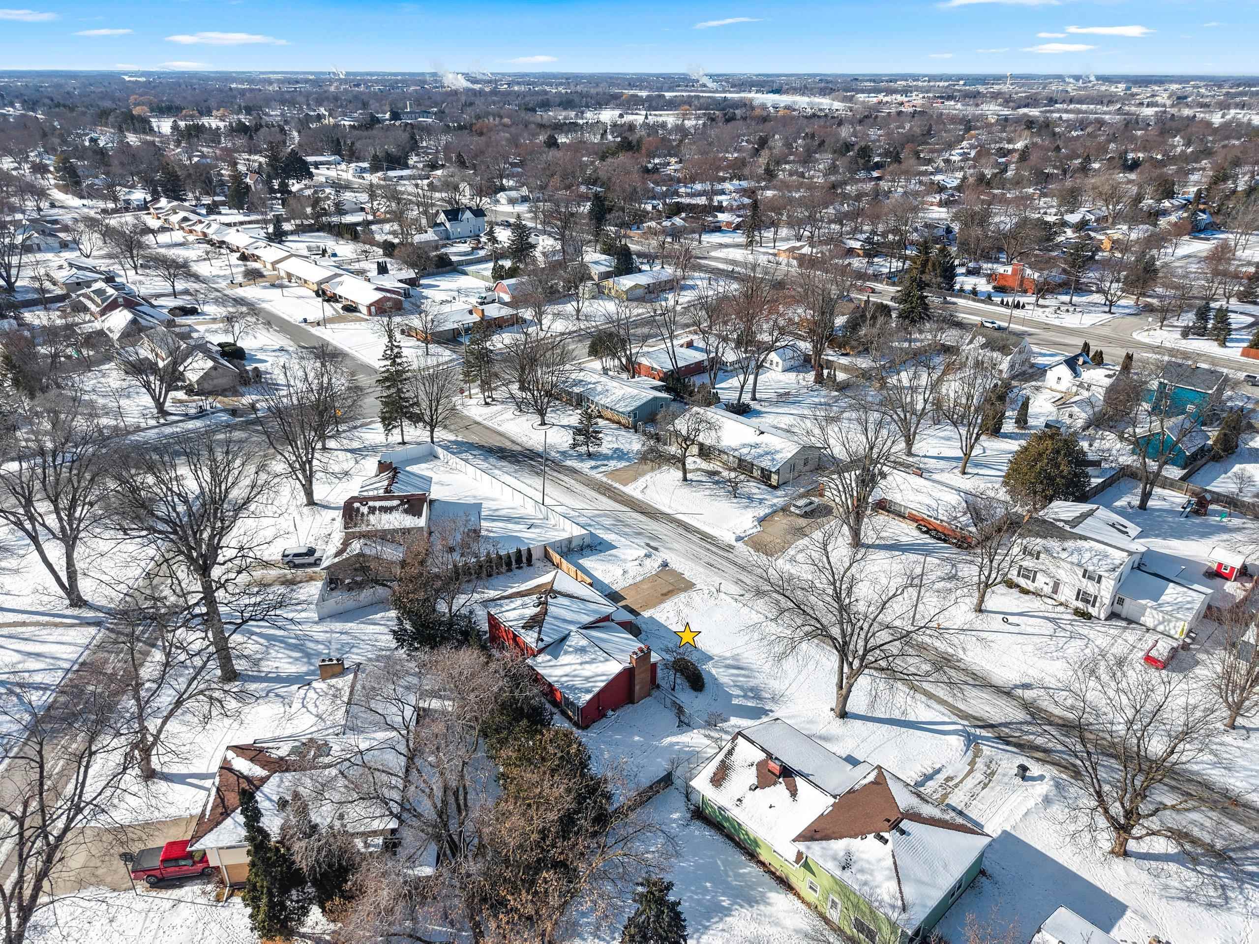 3263 South Clay Street Green Bay, WI 54301 - Photo 8 of 44