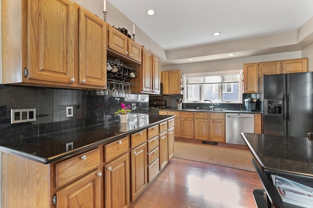30 Hampton Circle Hull, MA 02045 - Photo 6 of 35 Gallery Image 6