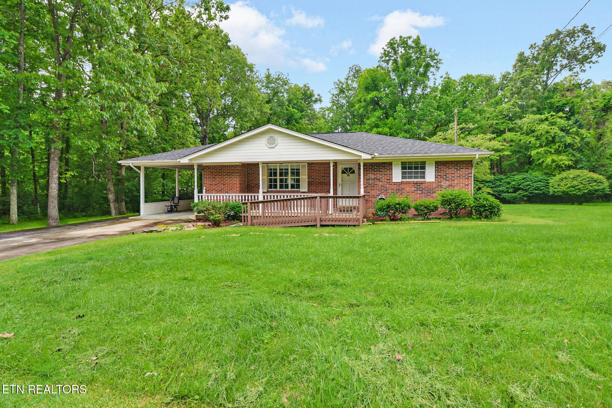 5012 Pawnee Road Crossville, TN 38572 - Photo 1 of 24 Gallery Image 1