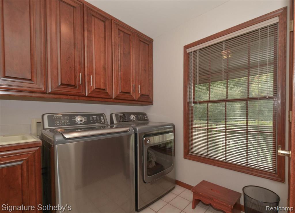 8463 Hartland Road Fenton, MI 48430 - Photo 19 of 54