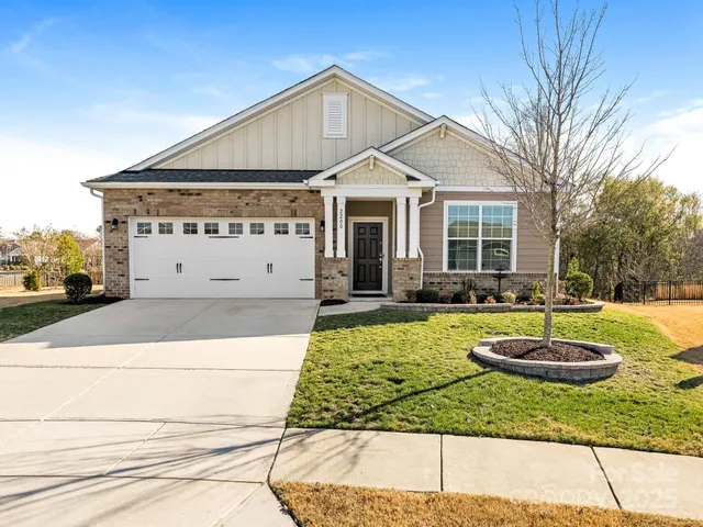 $465,000 | 2200 Attaran Lane, Lancaster, SC 29720