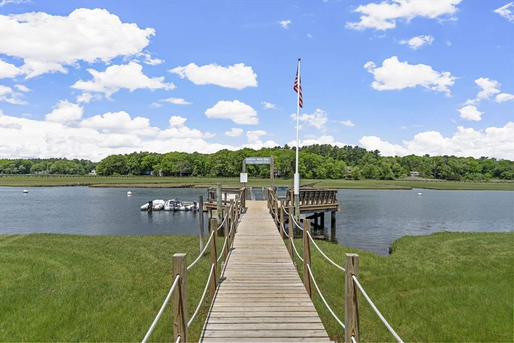 102 Riverside Circle Marshfield, MA 02050 - Photo 36 of 42