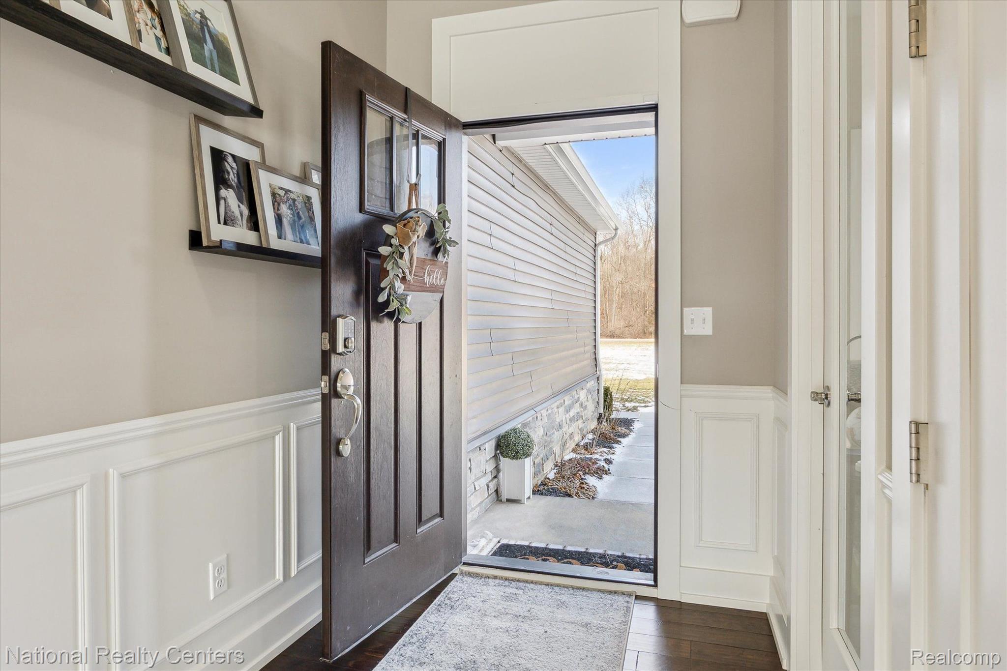 2778 Swarthout Road Pinckney, MI 48169 - Photo 7 of 47 Inviting Entry