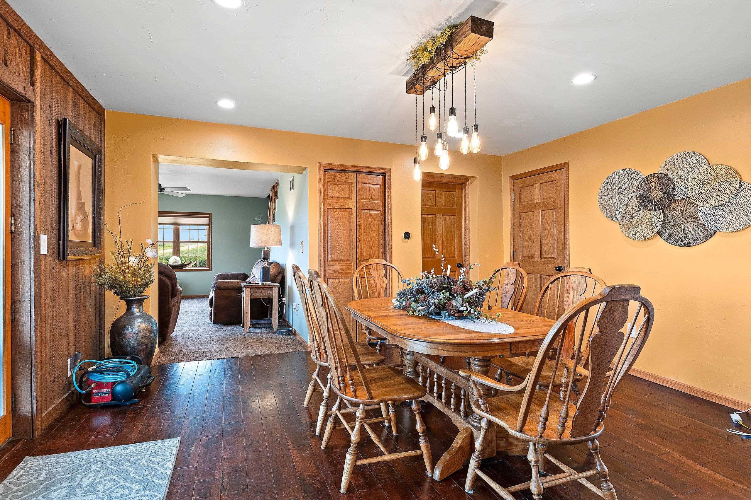 N5951 Division Road Cecil, WI 54111 - Photo 13 of 90 Gallery Image 13