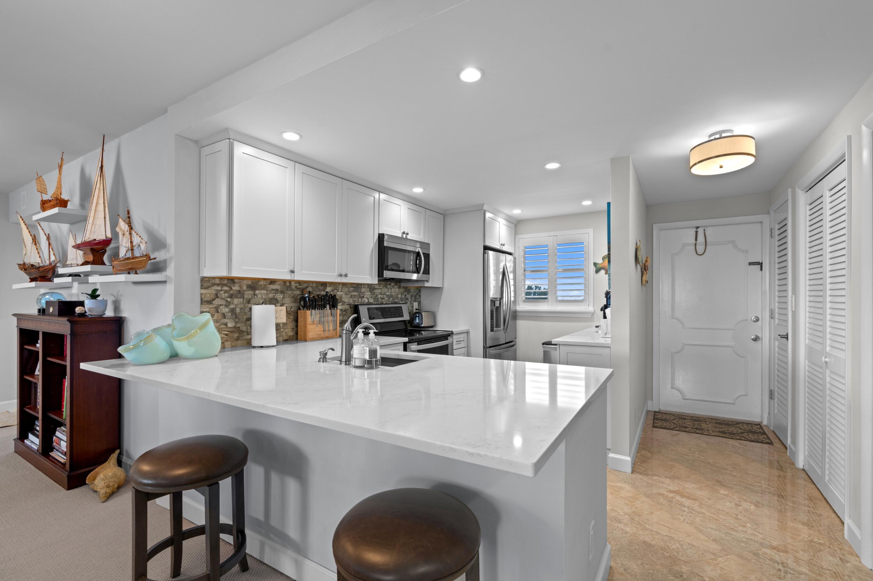 555 Northwest 4th Avenue, Unit 501 Boca Raton, FL 33432 - Photo 12 of 37 DSC03089.jpg-SMALL