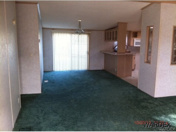 3676 Bagdad Road, Unit 54 Golden Valley, AZ 86413 - Photo 3 of 12 Living to Dining