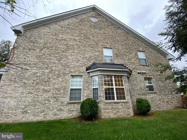$3,100 | 13822 Custis Square, Woodbridge, VA 22191