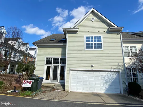 $3,100 | 13822 Custis Square, Woodbridge, VA 22191