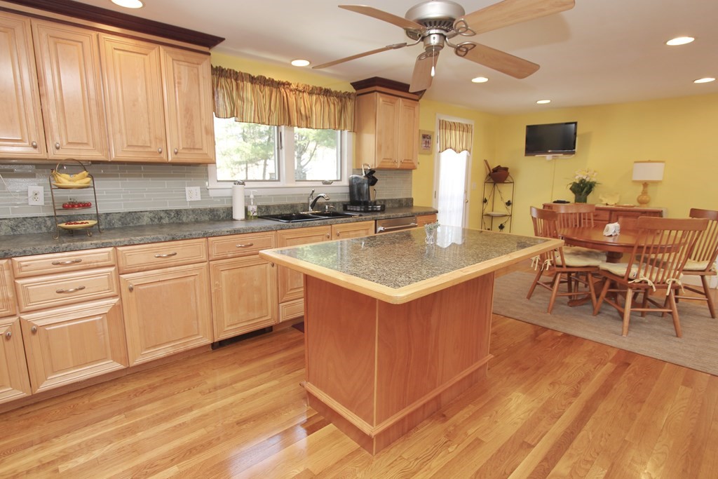 11 Maplecroft Road Canton, MA 02021 - Photo 11 of 36 Gallery Image 11
