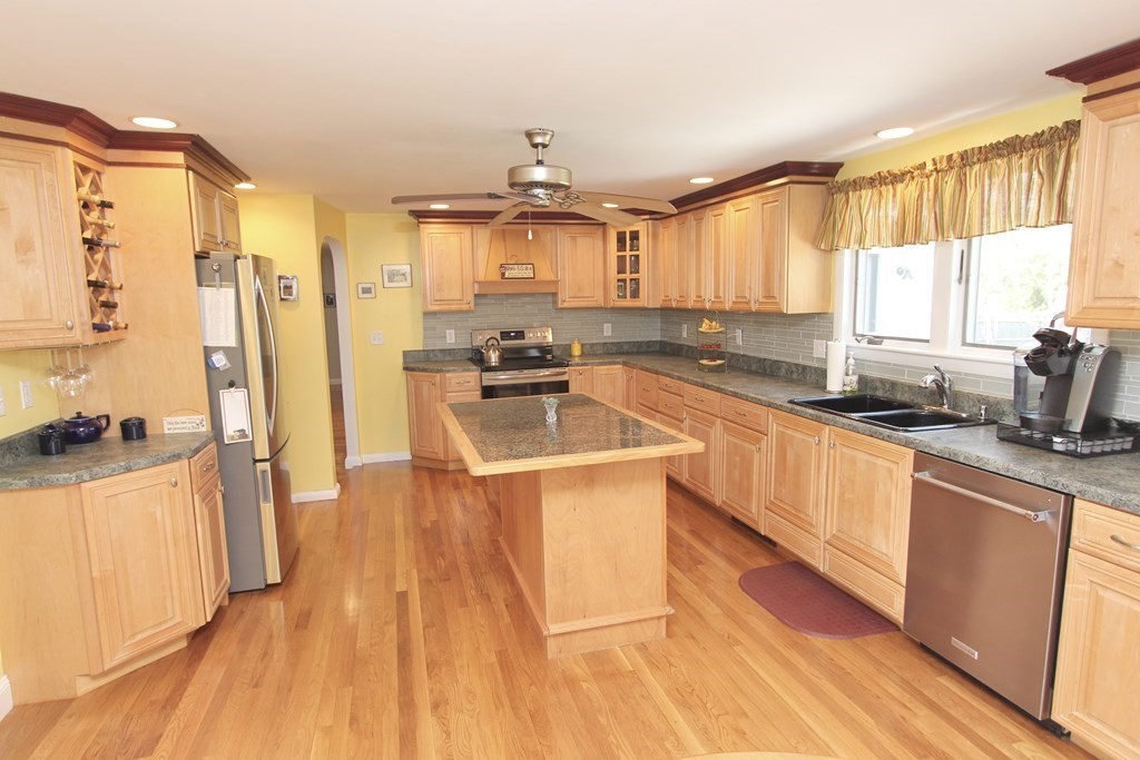 11 Maplecroft Road Canton, MA 02021 - Photo 16 of 36 Gallery Image 16