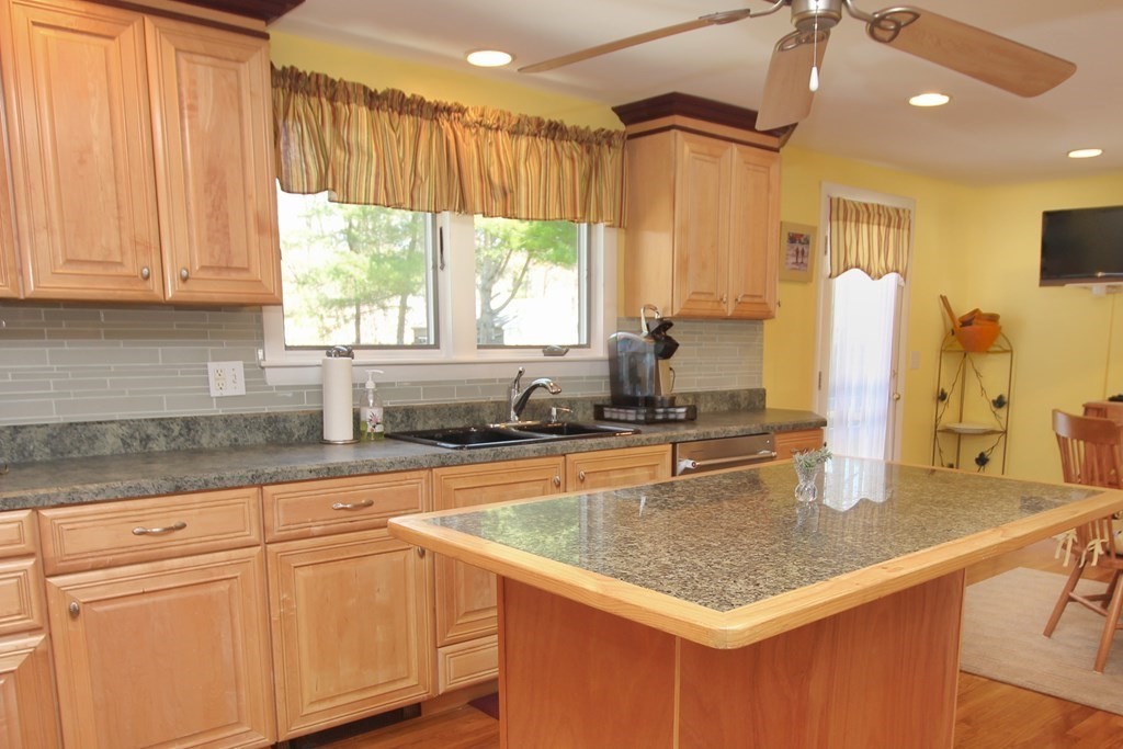 11 Maplecroft Road Canton, MA 02021 - Photo 17 of 36 Gallery Image 17