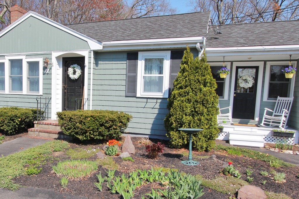 11 Maplecroft Road Canton, MA 02021 - Photo 5 of 36 Gallery Image 5