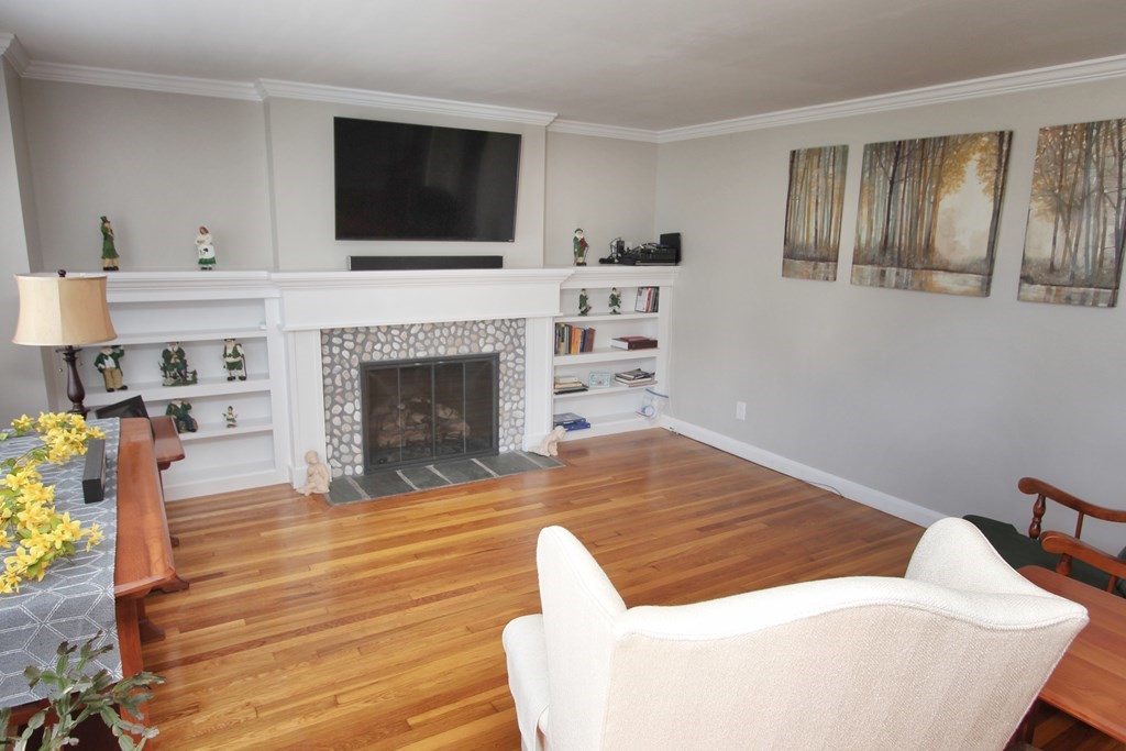 11 Maplecroft Road Canton, MA 02021 - Photo 6 of 36 Gallery Image 6