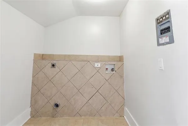 $375,000 | 334 West Street, Mandeville, LA 70448